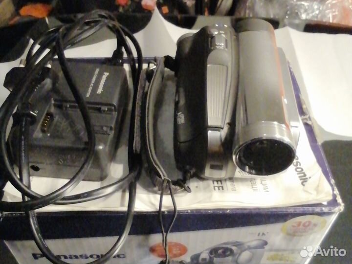 Видеокамера Panasonic nv-gs60