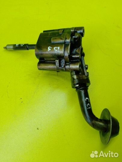 Масляный насос Volkswagen Passat B3 KR 1989