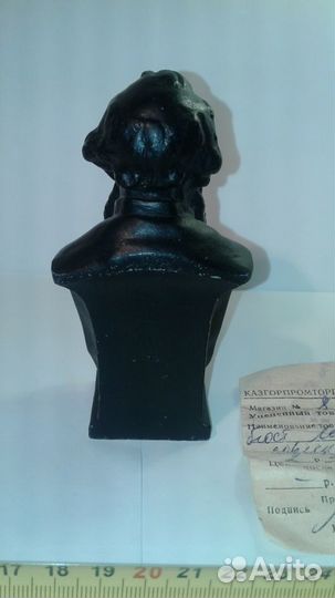 Бюст Л. Н. Толстой чугун зхл 12см с документами