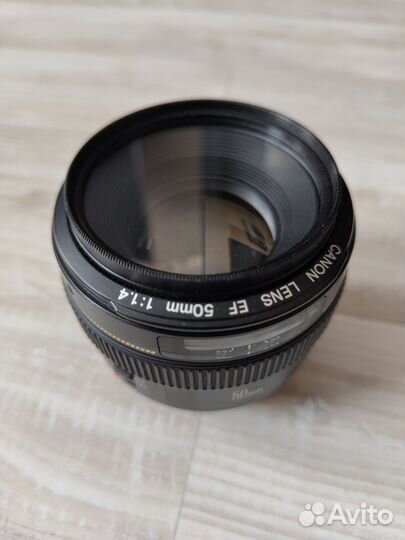 Объектив Canon EF 50mm 1 4