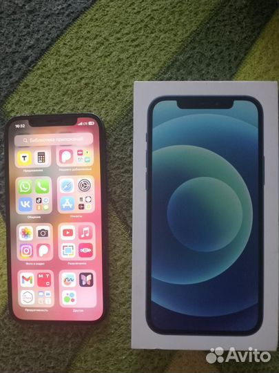 iPhone 12, 64 ГБ