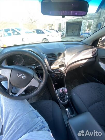 Hyundai Solaris 1.4 МТ, 2014, 200 000 км