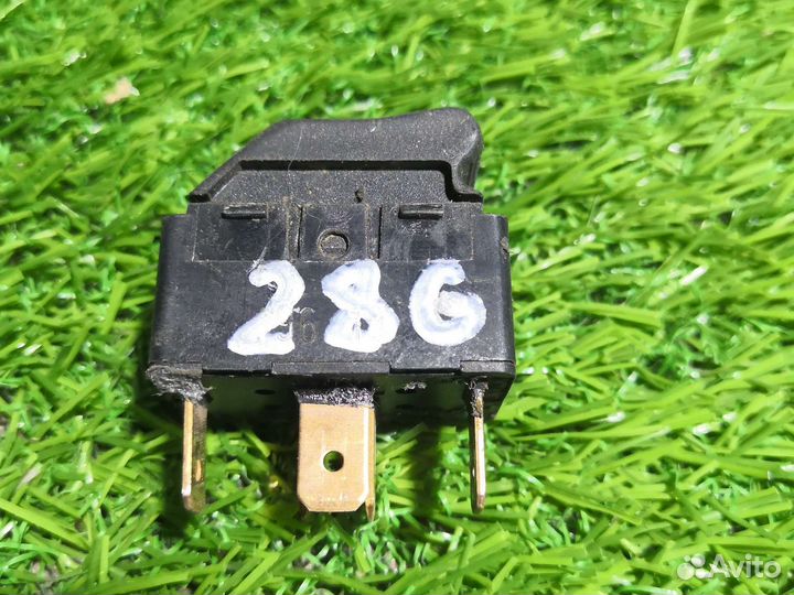 Кнопка стеклоподъемника Audi A4 b5