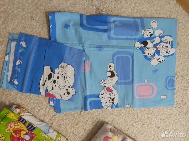 Постельное белье в детскую кроватку + одеялко