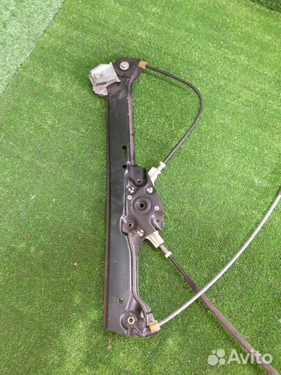 Стеклоподъемник передний левый бмв е60