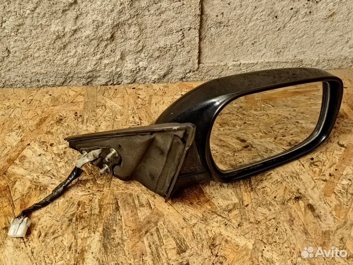 Зеркало правое Nissan Laurel C35