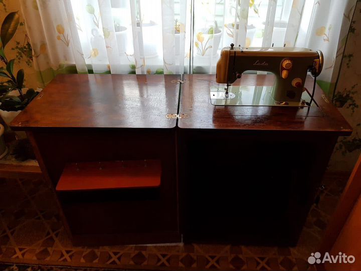 Швейная машинка LADA Чехословакия