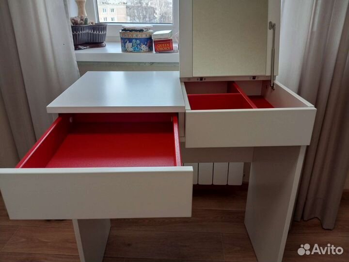 Туалетный столик с зеркалом бу