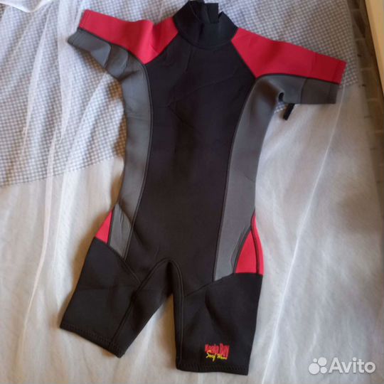 Гидрокостюм 7-8 лет Германия