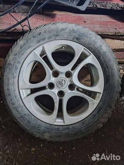 Goodyear UltraGrip Extreme 205/60 R16