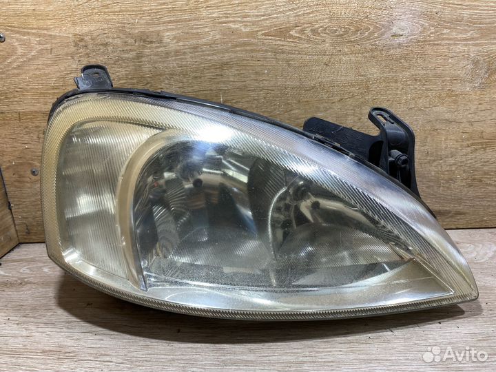 Фара передняя правая Opel Corsa C Арт. 142480