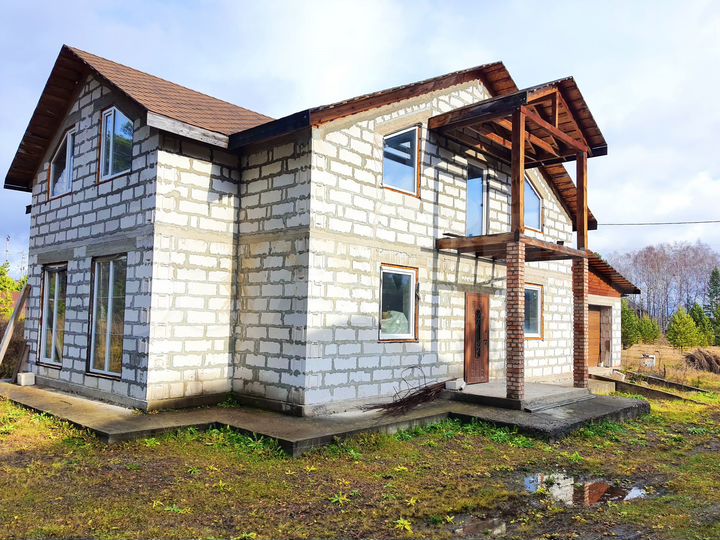 Дом 259,9 м² на участке 15 сот.