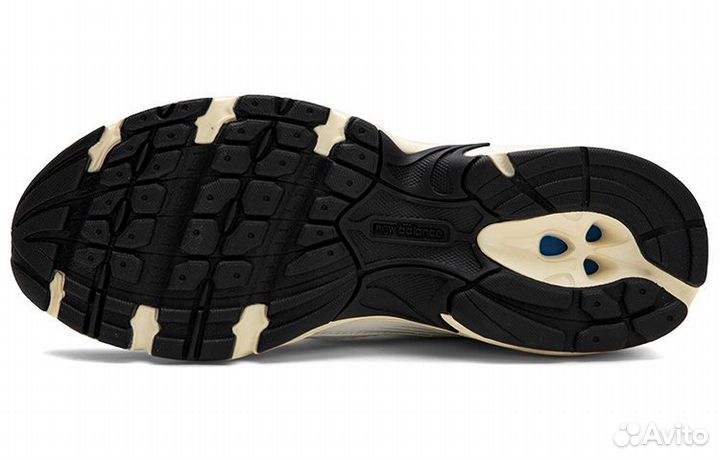 New Balance 530 Silver Cream (46,5)