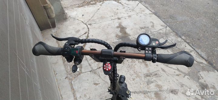 Электросамокат Ultron t103 1200w V3