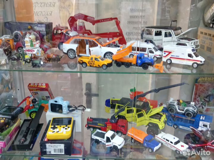 Модельки машинки металлические -30%