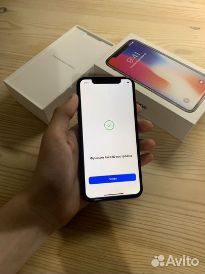 iPhone X, 64 ГБ