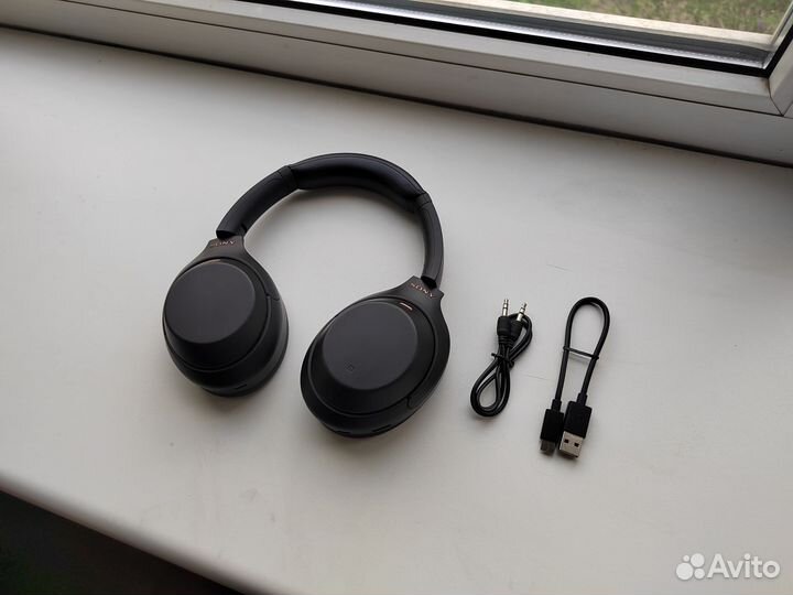Наушники Sony WH-1000XM4