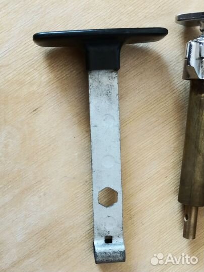 Насос, ключ, котелок от Шмель-1 Олимпиада 1980г