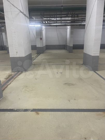 Машиноместо, 16 м²