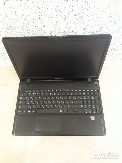 Ноутбук Samsung ssd 240gb/ 6gb / amd 7400m / wi fi
