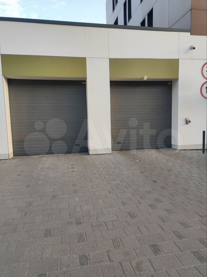 Машиноместо, 14 м²