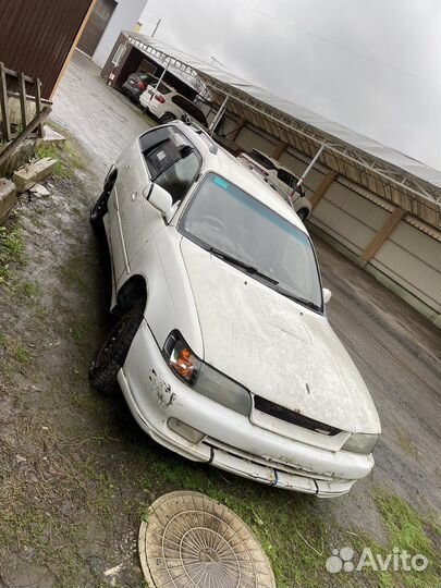 Toyota corolla 2000год