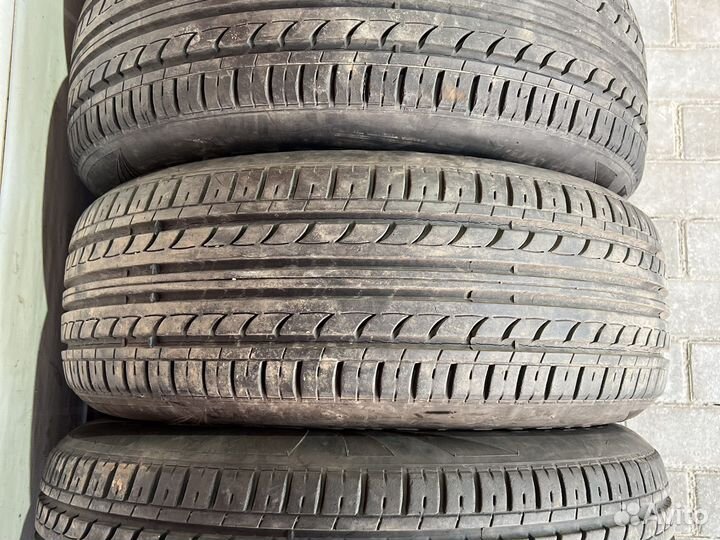 DoubleStar DS 806 225/60 R16 98W