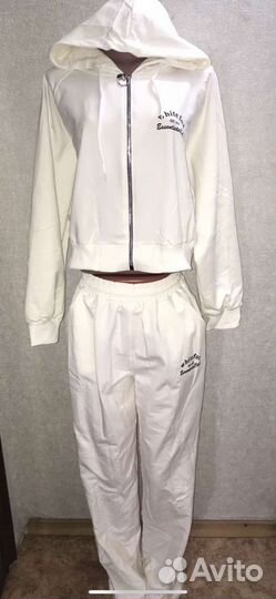 Костюм спортивный женский