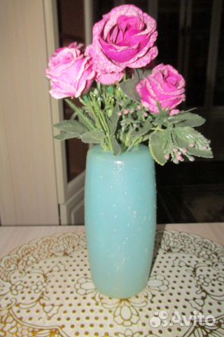 Пластмассовая ваза для цветов времен СССР