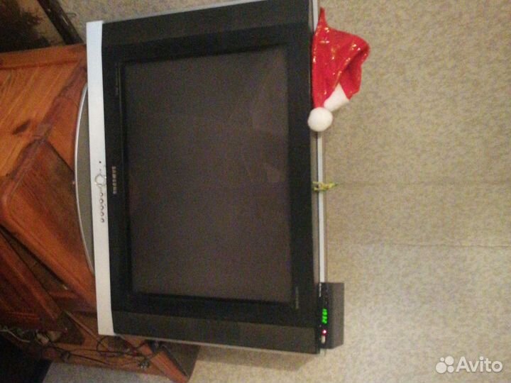 Телевизор samsung 72 см