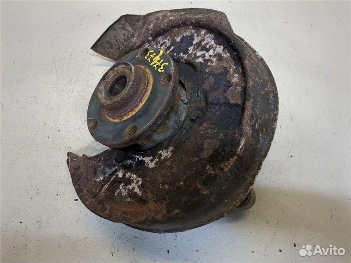 Ступица (кулак, цапфа) Volkswagen Passat 5, 1999