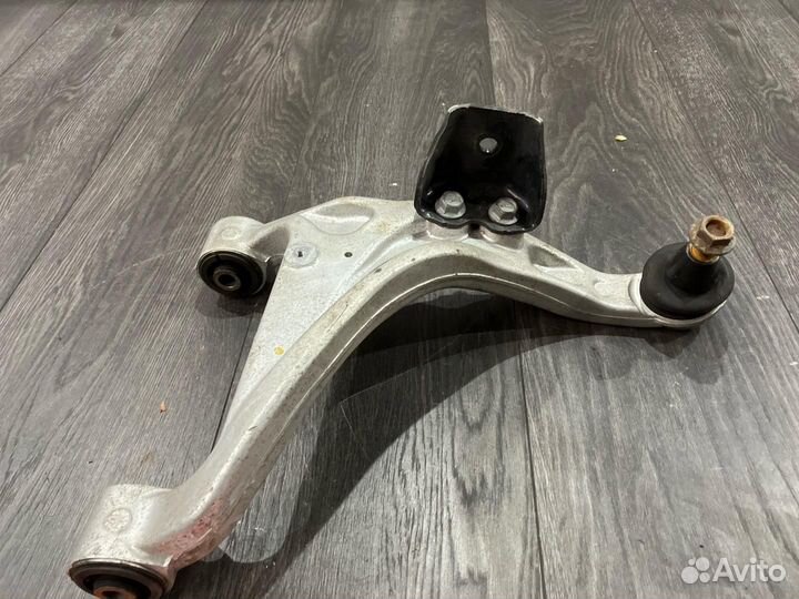 Рычаг подвески верхний задний левый Nissan Teana