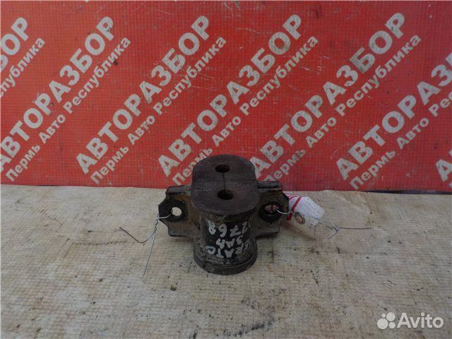 Скоба стабилизатора задняя Kia Cerato G4GC