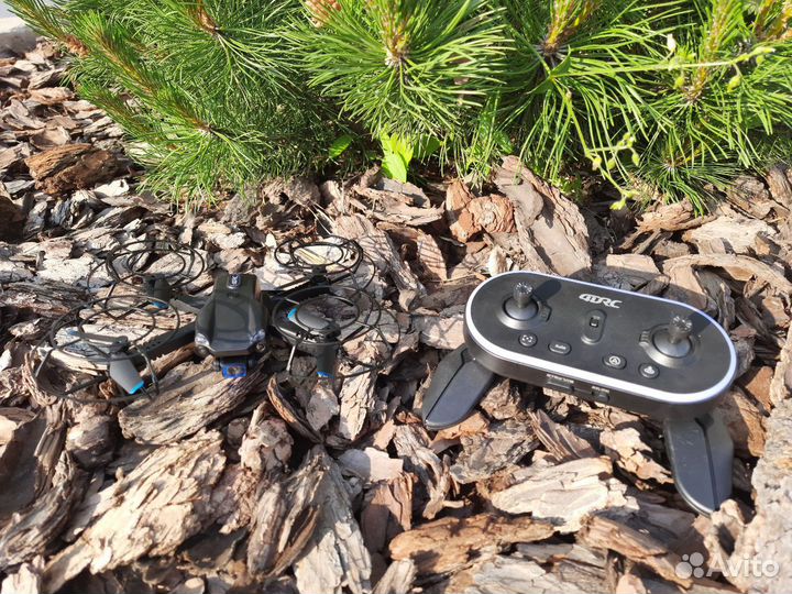 Квадрокоптер,2 камеры,V20,WiFi, Радиоуправляемый