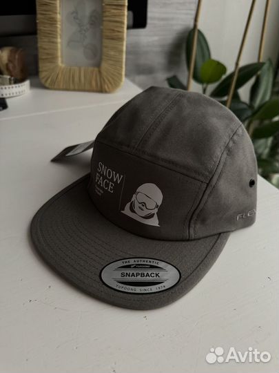 Бейсболка FlexFit Tech Yupoong