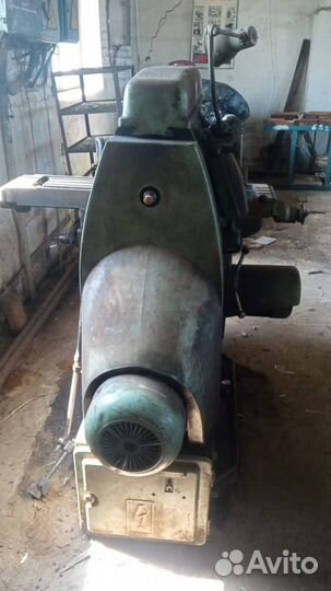 Станок универсальный горизонтально-фрезерный 6р-81