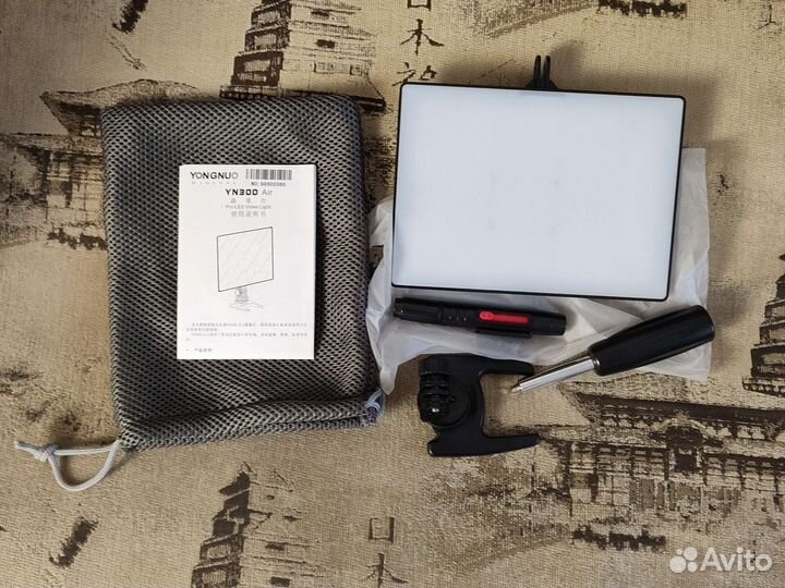 Yongnuo YN300 air светодиодный для сьемки