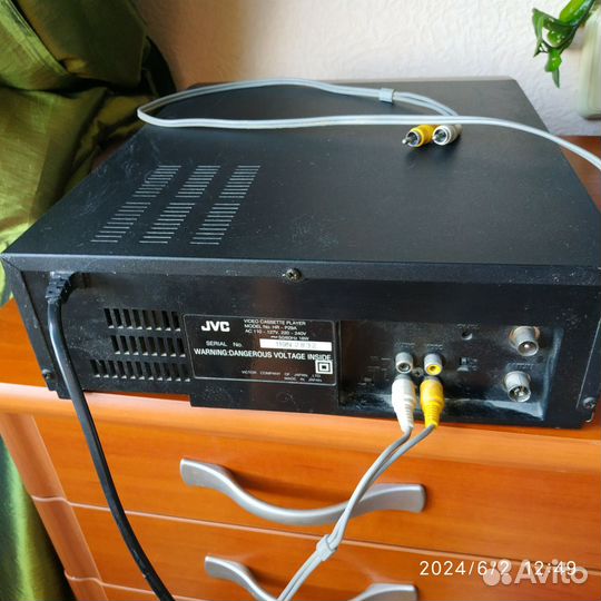 Видеомагнитофон jvc multi system и телевизор