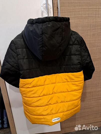 Куртки и жилетка на мальчика 7 лет