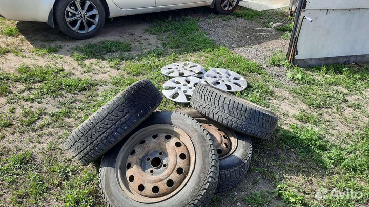 R15 Viatti Brina 185/65, PCD 4x100 DIA 54.1