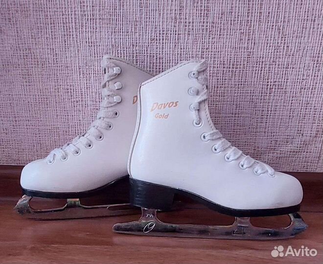 Фигурные коньки Graf Davos Gold белые, 29 размер