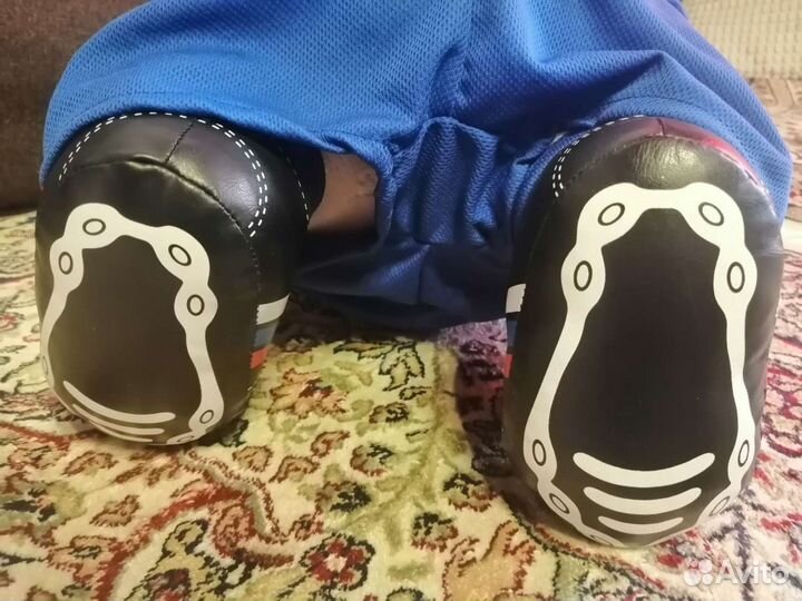 Игрушка Бегемот футболист