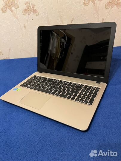 Ноутбук asus