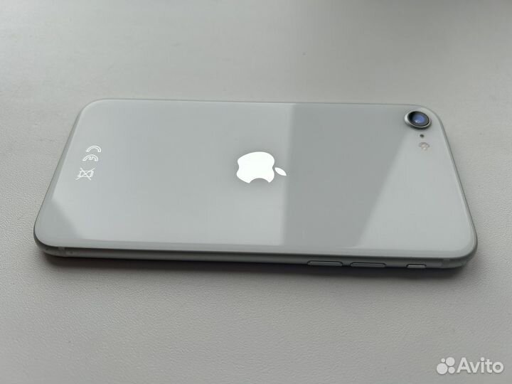 iPhone SE (2020), 128 ГБ