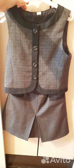 Школьная форма(4шт) +Рубашки