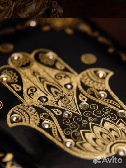 Обложка на паспорт «Рука мира» (лаковая кожа, Swar