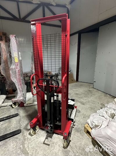 Штабелер 1000 кг W 815