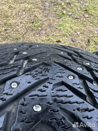 Nokian Tyres Hakkapeliitta 8 235/45 R18