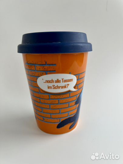 Новый фарфоровый стакан с крышкой