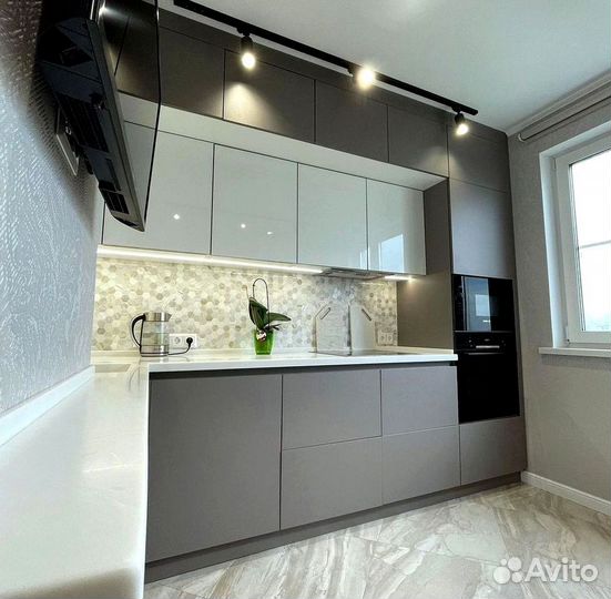 Кухонный гарнитур с техников